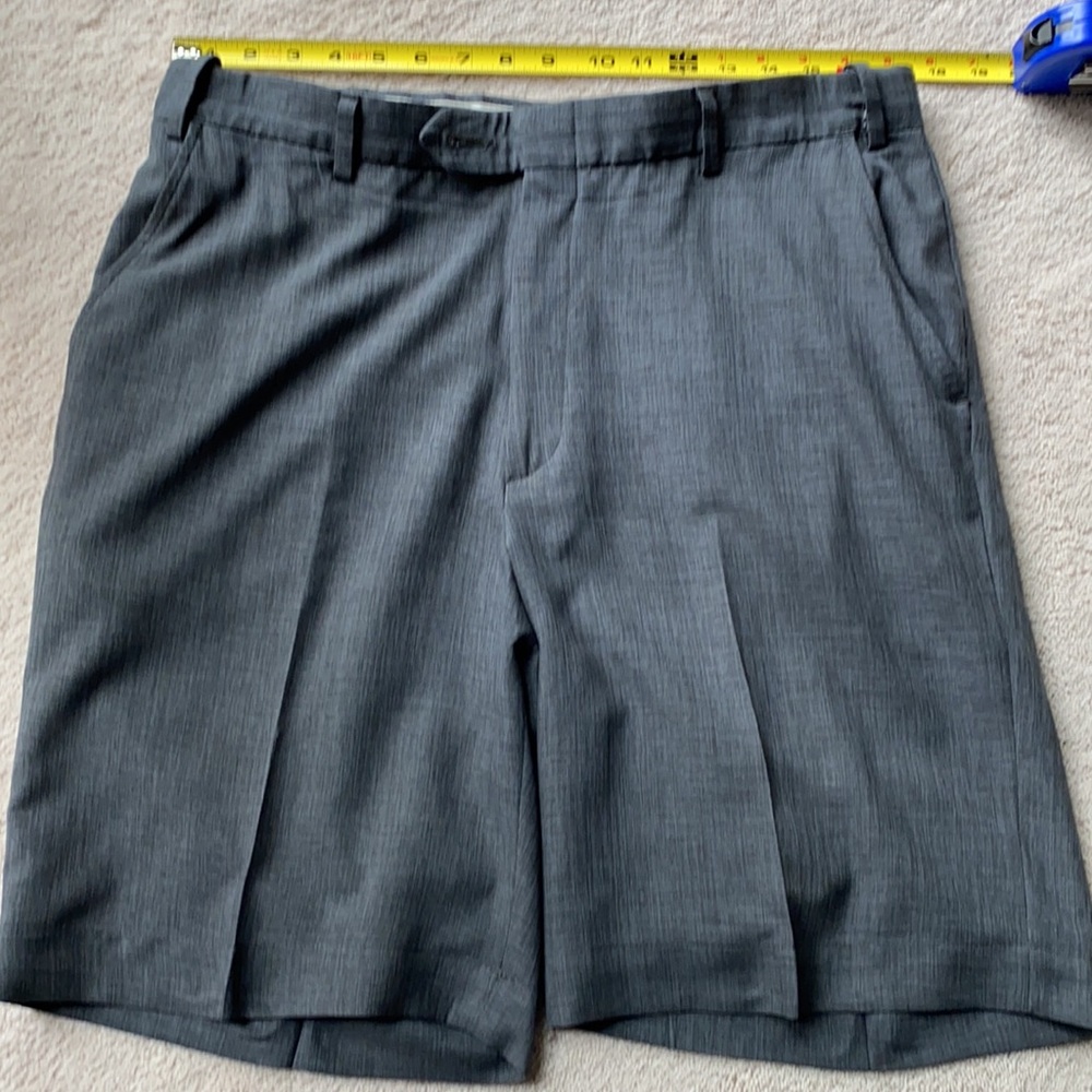 Berle lightweight gray shorts. Heathered.